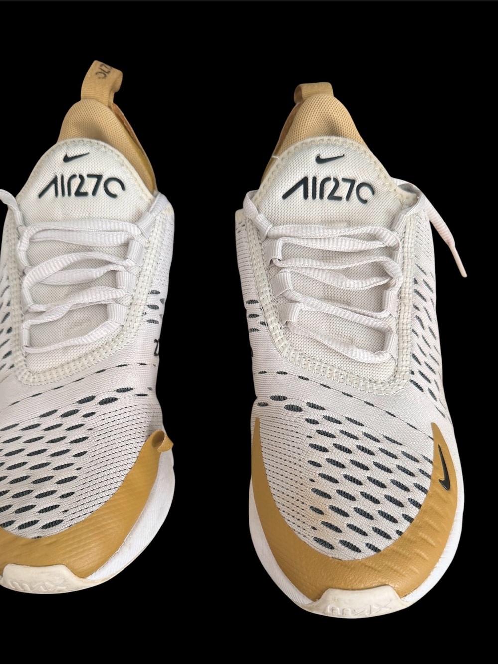 Nike Air270 Women White and Tan Athletic Sneakers